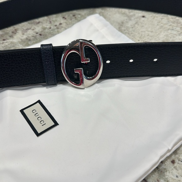 Authentic used Men’s Gucci belt - Picture 2 of 2